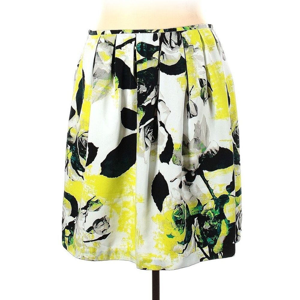 ✨2/$20 NWT Worthington Floral Watercolor Pleated A Line Skirt Plus Size 24W - Picture 2 of 5